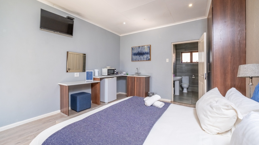 Commercial Property for Sale in Flamwood North West